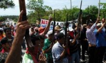 Empresarios reprochan que sólo envíen policías